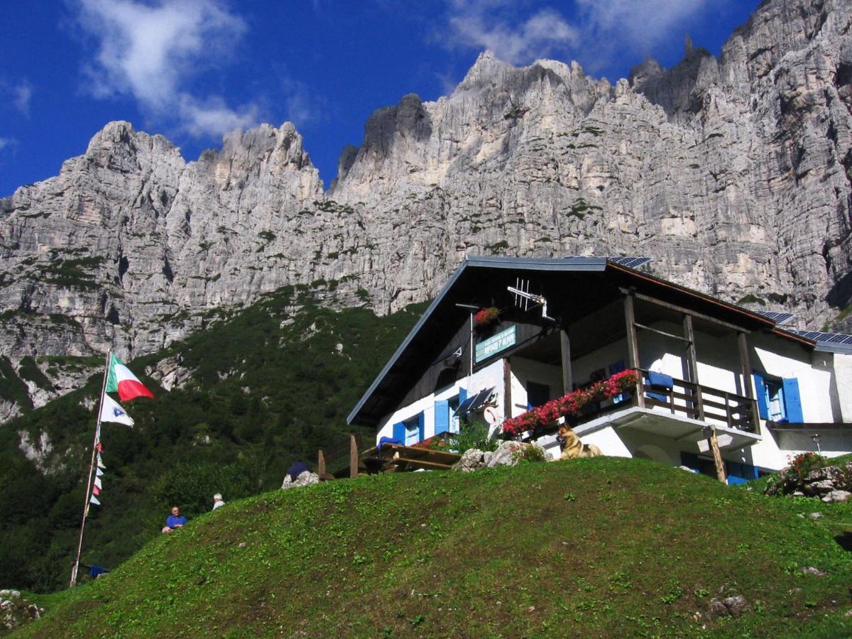 ホテル Dolomitiloungebelluno Mountain Resources エクステリア 写真